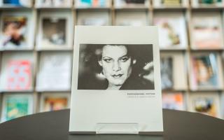 Carine & Elisabeth Krecké, Photographies fictives, 2003